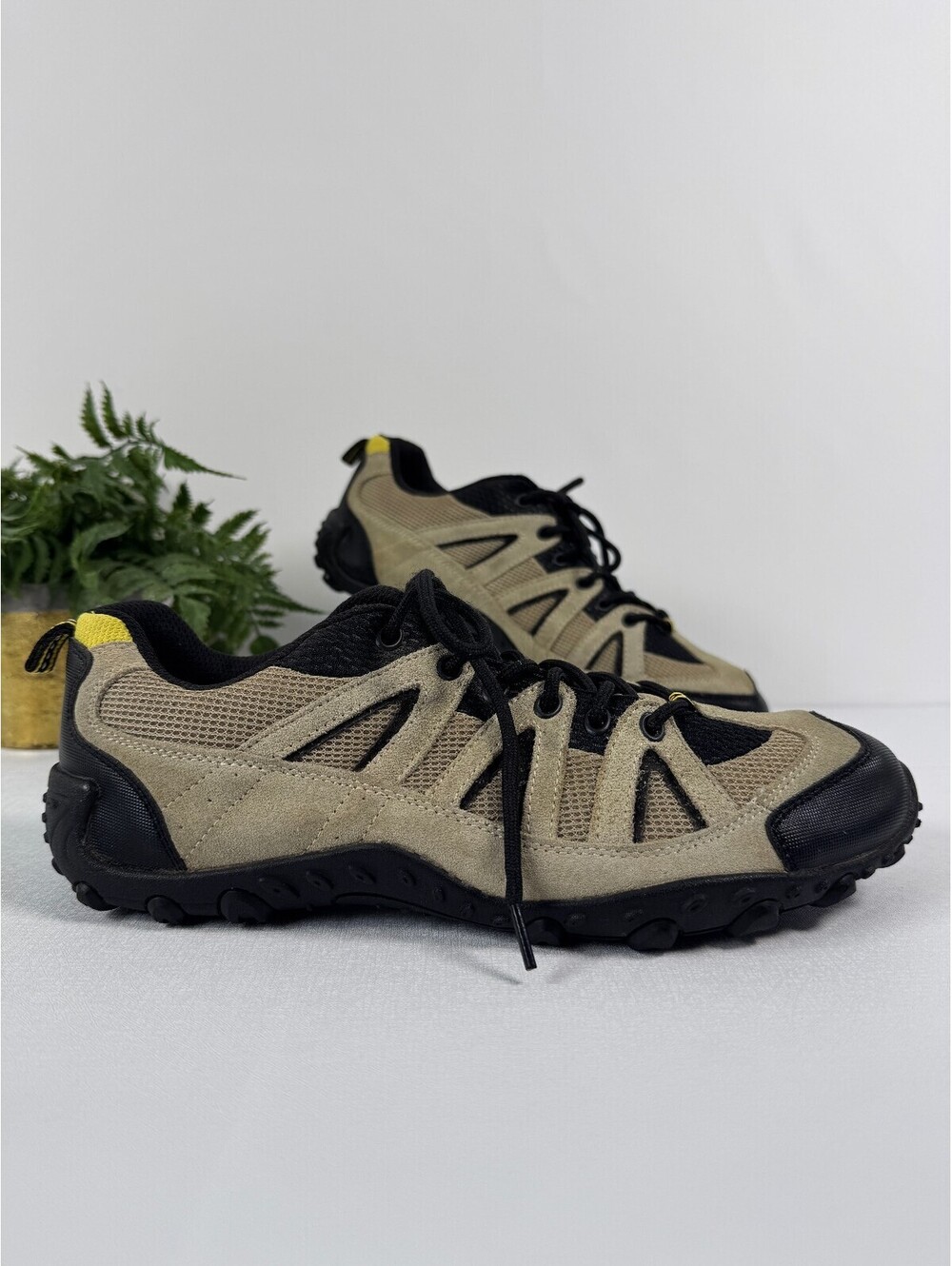 Men’s Trail Hiking Shoes Gorpcore Y2K Tan Suede Black Size 9.5